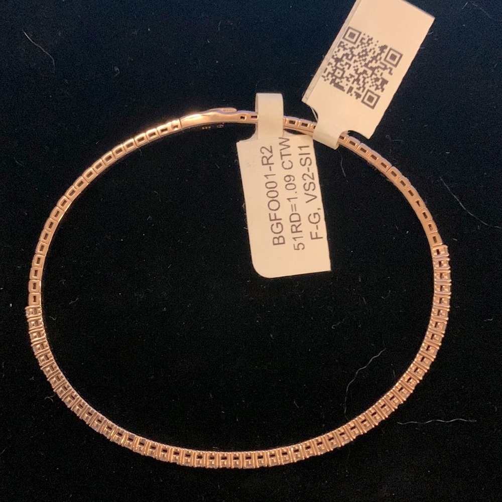 Round Brilliant original diamonds with certificates